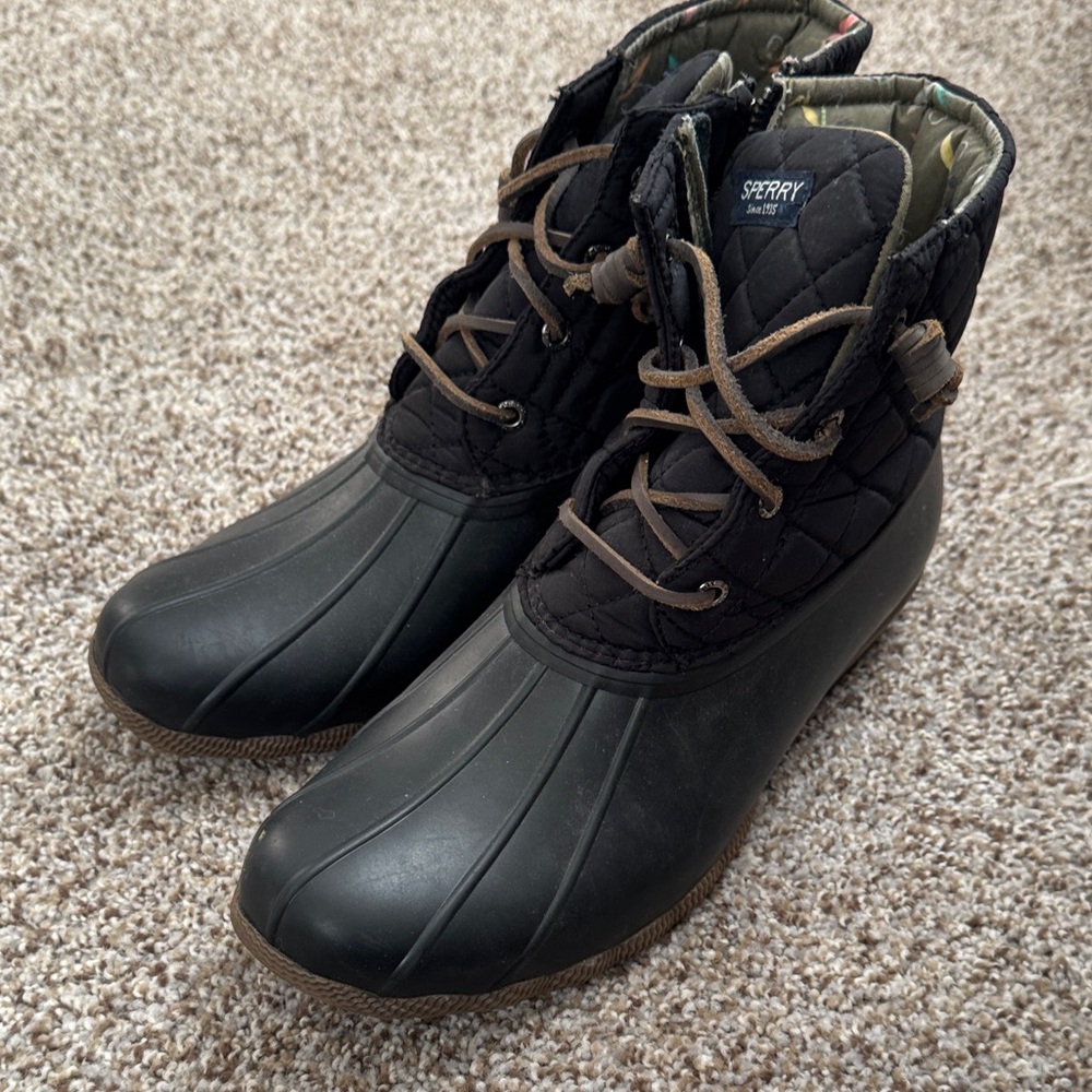 Sperry Black Quilted Waterproof Boots
